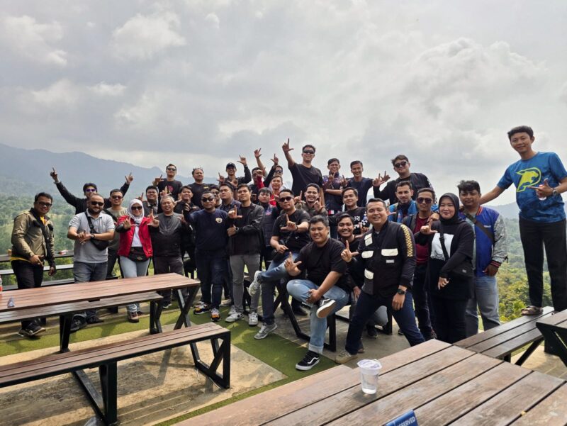 Foto : Kegiatan touring bertajuk “BBC Labuan On The Way to Bukit Waruwangi”, komunitas BRI Bikers Community (BBC)