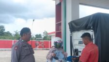 Foto : Polsek Sengah Temila laksanakan patroli siang di sejumlah SPBU di wilayah hukum Polsek Sengah Temila