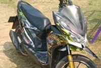 Foto : Motor korban yang bernama Arta yang menjadi korban perampasan sepeda motor oleh sejumlah orang yang mengaku sebagai penagih angsuran di tengah jalan