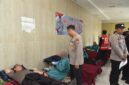 Foto : Kegiatan bakti sosial donor darah. Acara yang berlangsung penuh semangat ini diselenggarakan di Mapolda Kalsel
