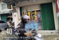 Foto : Kios sembako di Jl. Mesjid Rt. 3 Rw. 4 Cibubur Kecamatan Ciracas, Kota Jakarta Timur