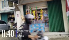 Foto : Kios sembako di Jl. Mesjid Rt. 3 Rw. 4 Cibubur Kecamatan Ciracas, Kota Jakarta Timur