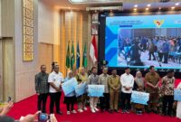 Foto : Kegiatan Akad Massal Kredit Usaha Rakyat (KUR) di Kawasan Pusat Pemerintahan Provinsi Banten (KP3B)