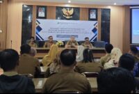 Foto : BPKAD Kabupaten Sintang melaksanakan Sosialisasi Keputusan Bupati Sintang tentang Petunjuk Teknis Mapping Akun Laporan Keuangan Badan Layanan Umum Daerah di Lingkungan Pemerintah Kabupaten Sintang