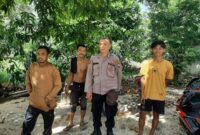 Foto : Jajaran Polsek Mandor melaksanakan patroli siang di sejumlah titik strategis yang menyasar area pemukiman warga, pertokoan, serta jalur lalu lintas utama yang ramai aktivitas masyarakat