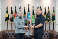 Foto : Panglima Kodam XII/Tanjungpura, Mayjen TNI Jamallulael, S.Sos., M.Si., menerima kunjungan silaturahmi dari Kepala Kejaksaan Tinggi Kalimantan Barat, Ahelya Abustam, S.H., M.H., bertempat di Koridor Kehormatan, Makodam XII/Tpr
