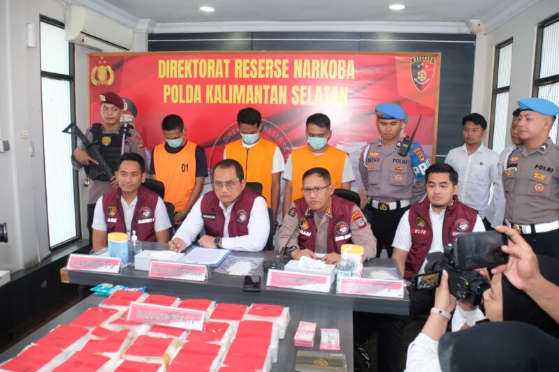 Foto : Ditresnarkoba Polda Kalimantan Selatan berhasil mengungkap dan mengamankan peredaran gelap narkotika jenis sabu-sabu dan ekstasi dengan jumlah fantastis
