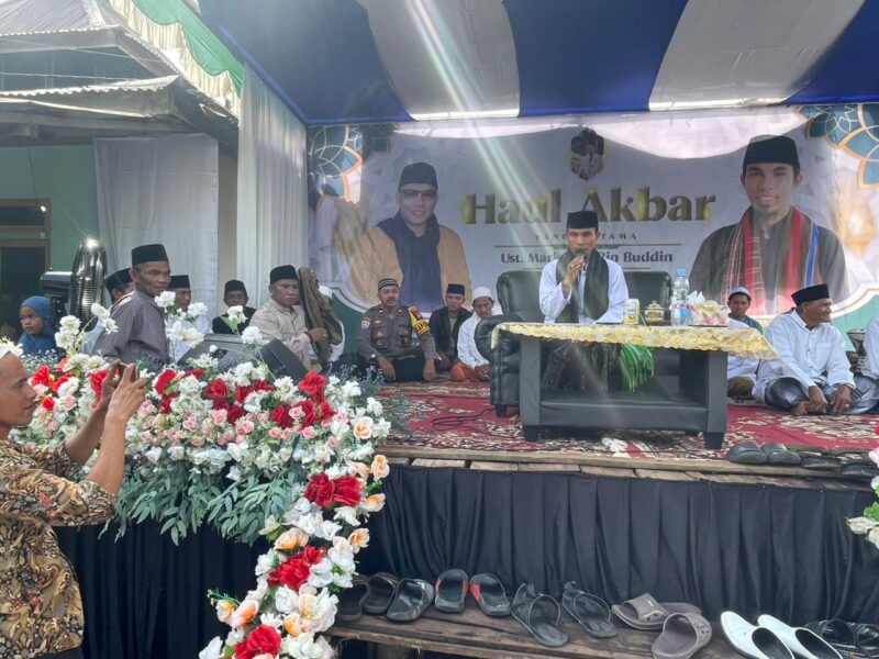 Foto : Kapolsek Sebangki Ipda Rudiyansyah menghadiri kegiatan Peringatan Haul Akbar ke-1 di Mushola Dusun Sungai Segak