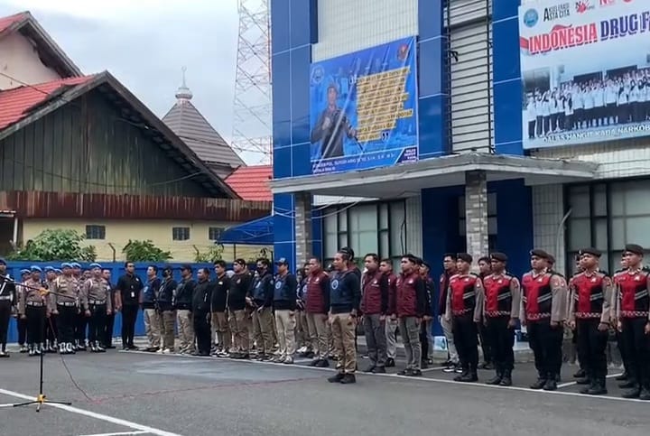 Foto : Kegiatan Apel bersama dengan Tim Operasi Gabungan (BNNP, Polri, TNI dan Satpol PP)