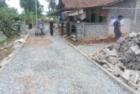 Foto : Proyek di Kampung Gembong Kaler RT 03 RW 02, Desa Gembong, Kecamatan Balaraja